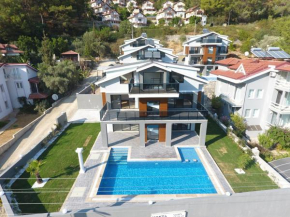 Göcek Marin C 4+1 Villa, Özel Havuzlu